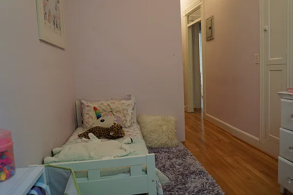 Rented by Alexandra Ferguson, LREB | media 30