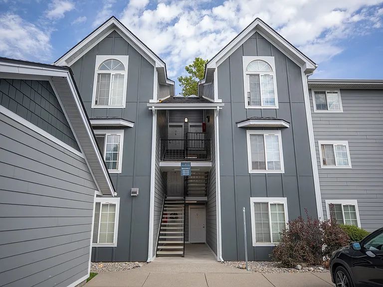 Morning Glory Circle Apartments — Photo 17