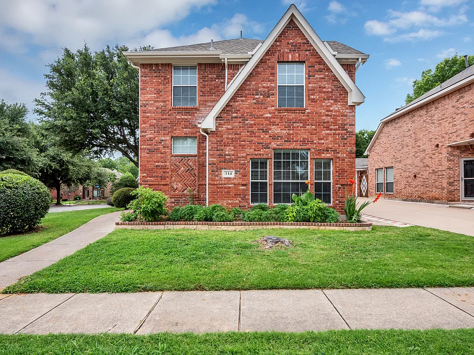 114 Constitution Dr