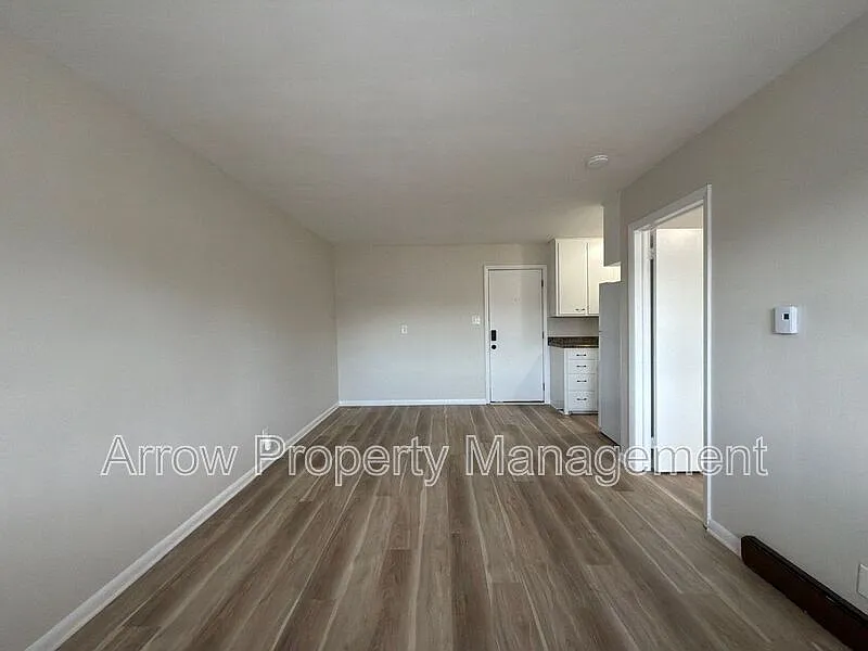 1 bed, 1.0 bath, $650 — Photo 4