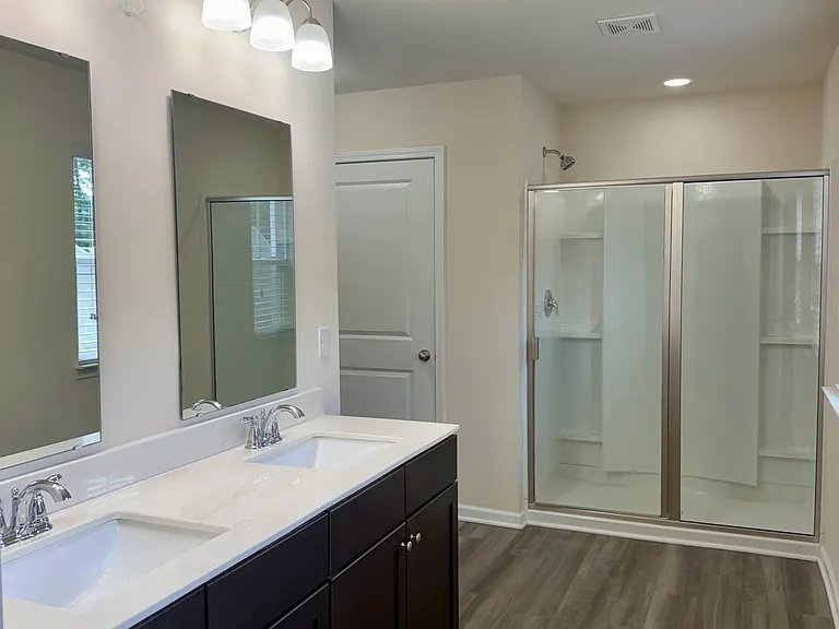74 Parkside Dr — Photo 12