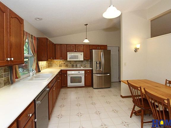 4th image of 1211 N 79th St