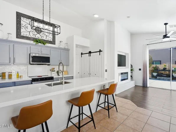 6822 S 40TH Drive, Phoenix, AZ 85041
