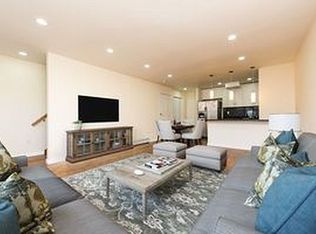 460 Central Ave #2DLX, Brooklyn, NY 11221