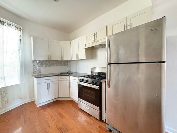 156 Grant Ave #8