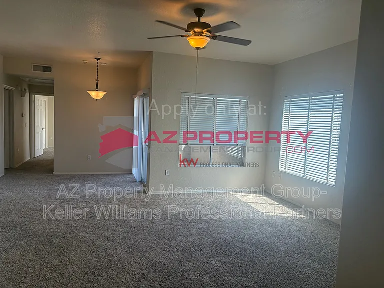 7401 W Arrowhead Clubhouse Dr — Photo 15