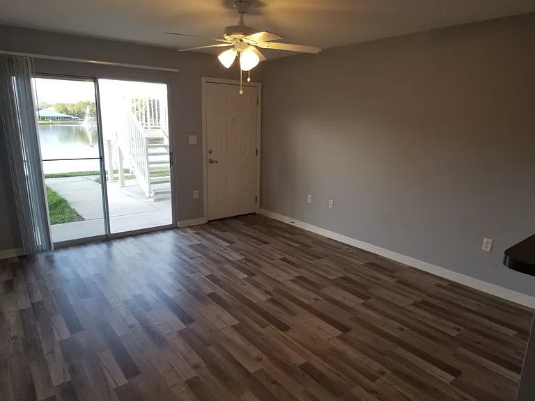 302 Lake Parsons Grn #108 — Photo 7