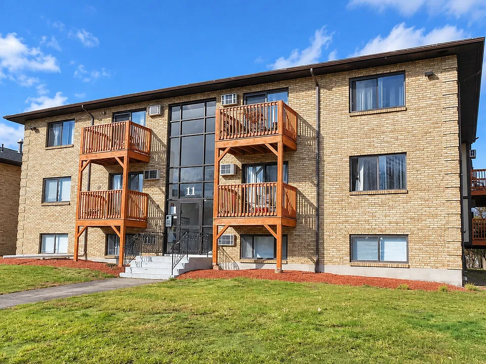 11 Lancelot Ct #5
