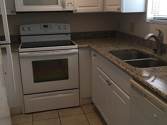 4th image of 3510 N Oceanshore Blvd #210