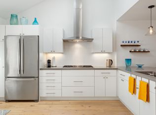 607 Hilvanar, Newport Beach, CA 92660