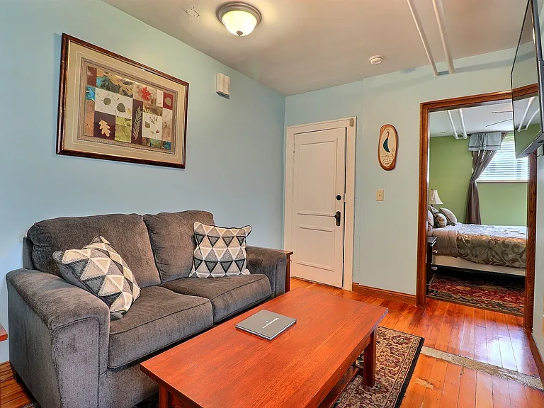 3229 Garfield Ave #1 — Photo 4