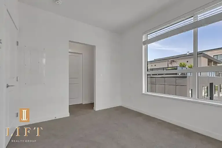 15735 85th Ave #507 — Photo 9