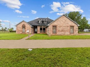 716 N Main St, Godley, TX 76044