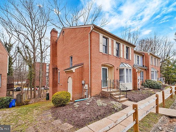 2nd image of 105 Huckleberry Dr