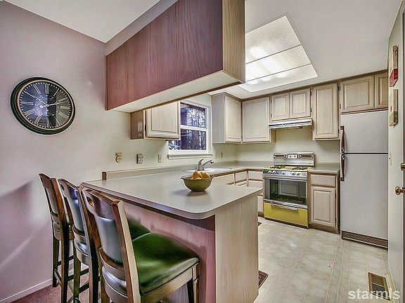 3rd image of 1293 Tata Ln