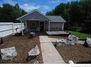 519 N Brooksvale Rd, Cheshire, CT 06410