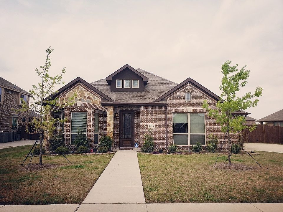 1st image of 1113 Surrey Dr