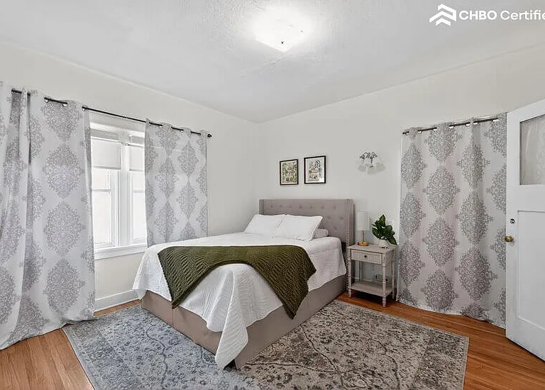24 N Buena Vista St — Photo 15