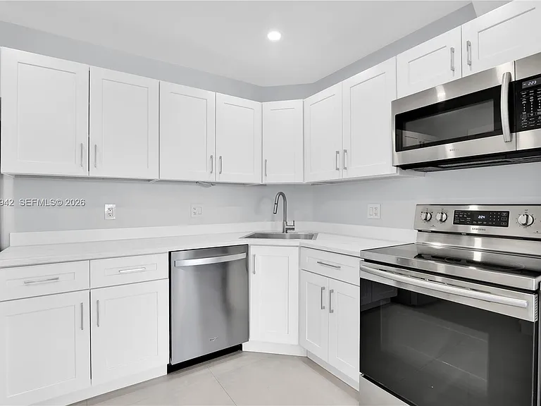 1770 E Las Olas Blvd #505 — Photo 9