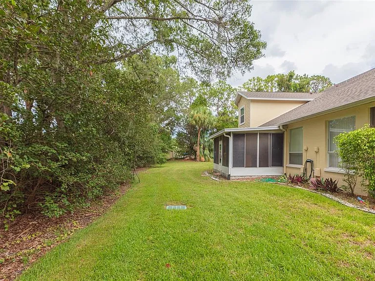 1050 Starkey Rd #104 — Photo 44