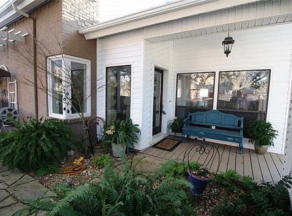 4th image of 5903 Sceptre Dr