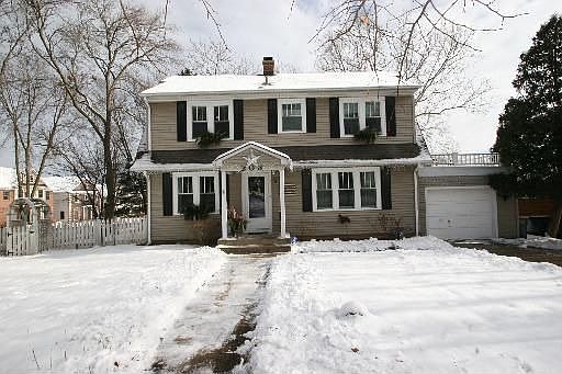 1st image of 206 S 4th Ave