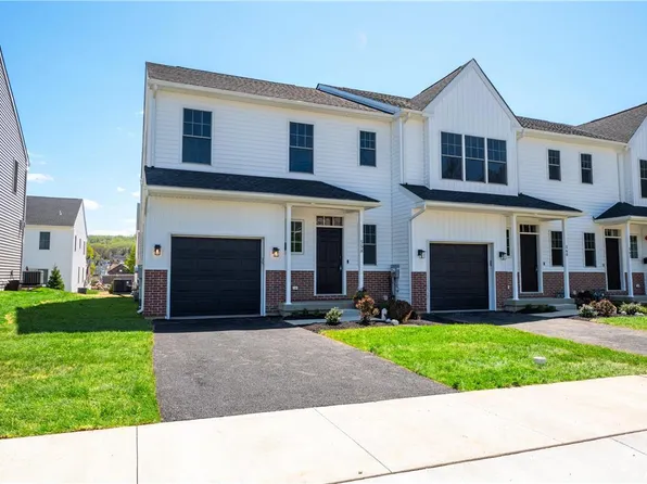 558 North St, Emmaus, PA 18049