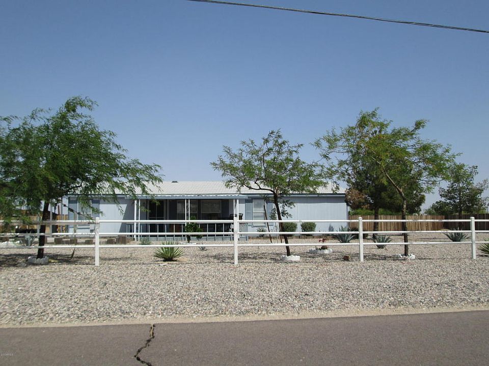 1st image of 19154 W Earll Dr