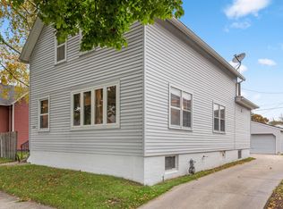 1334 Bluff Ave, Sheboygan, WI 53081