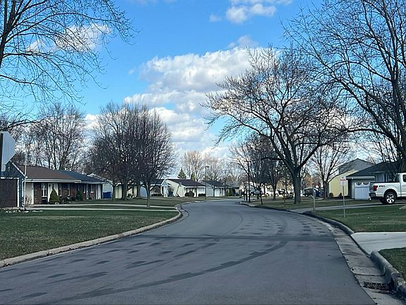 5th image of 1745 Colonial Ln