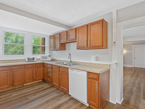 5th image of 1015 Dana Ave APT 5