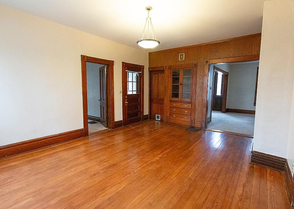 1st image of 90 N State St