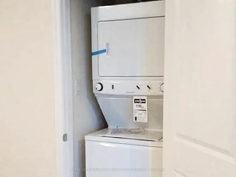 2338 Taunton Rd #310 — Photo 11