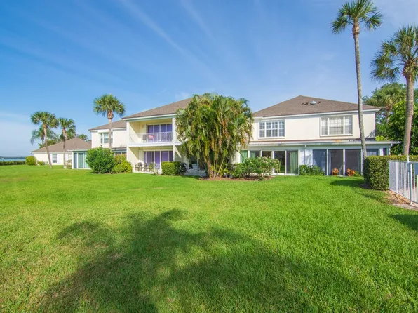 300 Harbour Dr, Vero Beach, FL 32963