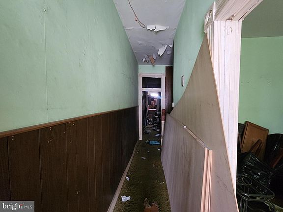 4th image of 1613 E Lafayette Ave