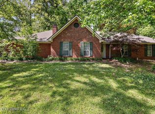 201 Brookwood Dr, Vicksburg, MS 39183