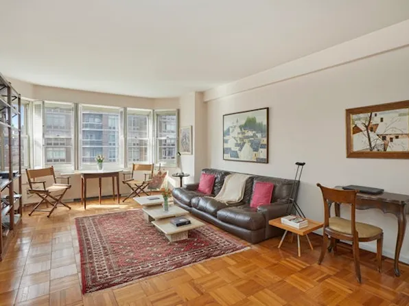 205 East 63rd Street image 1 of 11
