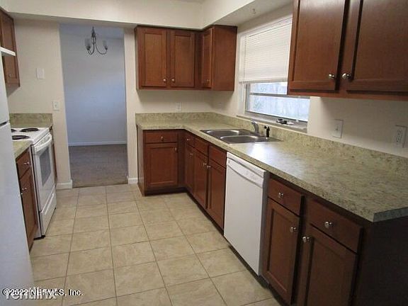 4th image of 7061 S Beechfern Ln