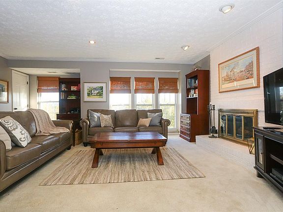 3rd image of 3535 Traskwood Cir