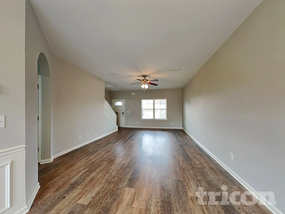 Building Photo - 1031 Solomon Ln