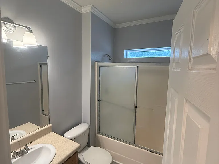 2247 S Meridian St #2247SMERIDIANUNIT1 — Photo 3