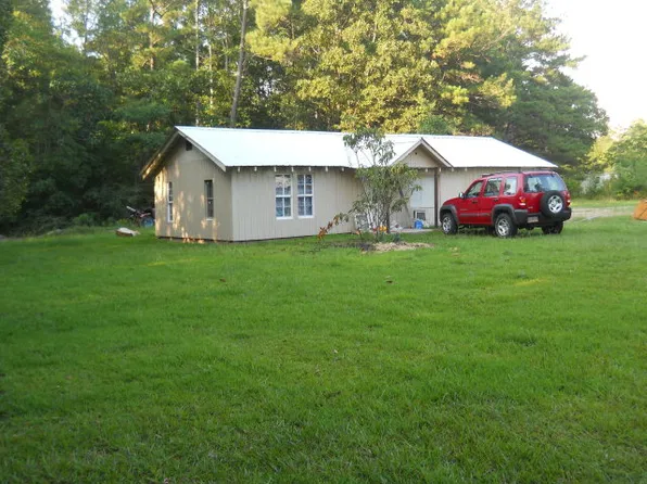 3117 Jackson Landing Rd, Picayune, MS 39466