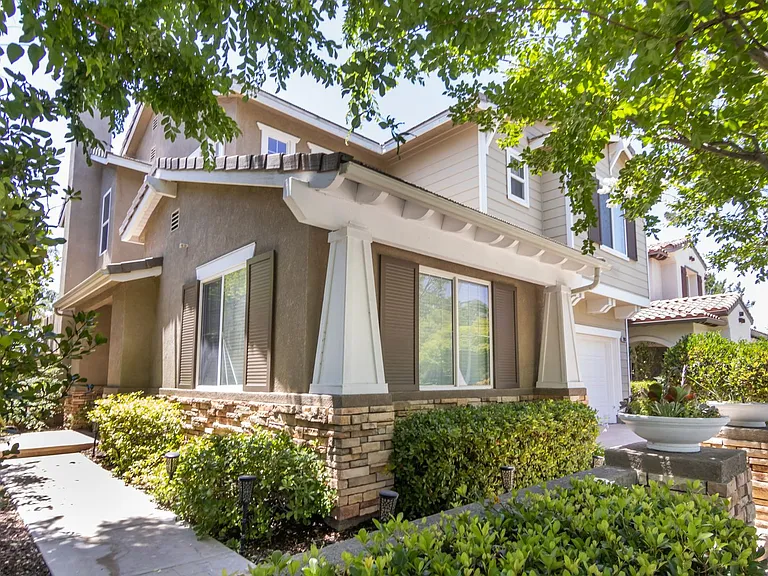 28031 Alta Vista Ave — Photo 2