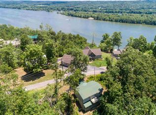 322 Brown Bluff Ln, Sugar Tree, TN 38380