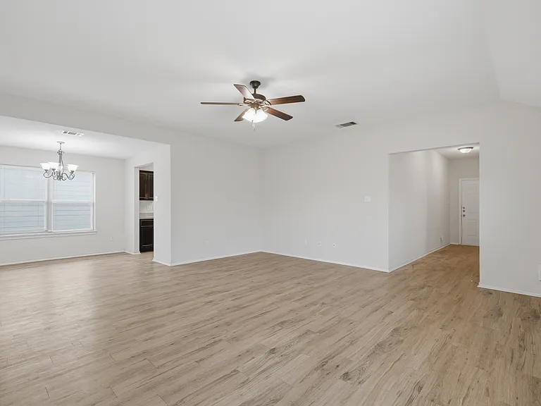 1928 Alanbrooke Dr — Photo 13