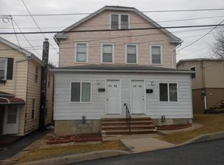 1113 Centre St, Freeland, PA 18224