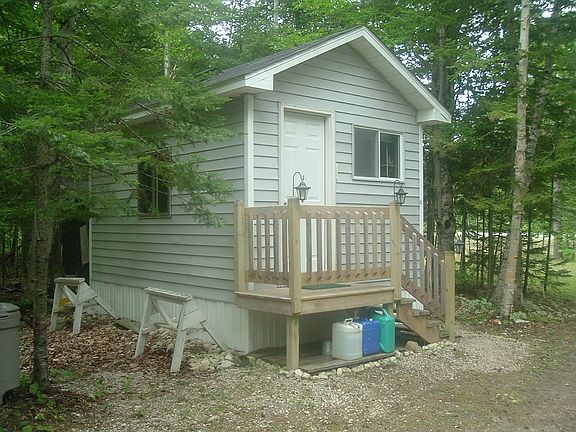4th image of N4132 Mackinac Trl