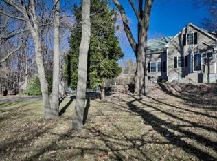 26 Border Rd, Reading, MA 01867