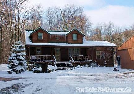 8425 Olivesburg Fitchville Rd. Greenwich
						:
						Beautiful 3 bedroom log cabin and commercial building on 10.6 acres.