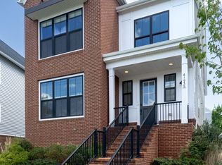 41935 Spring Air Dr, Ashburn, VA 20148